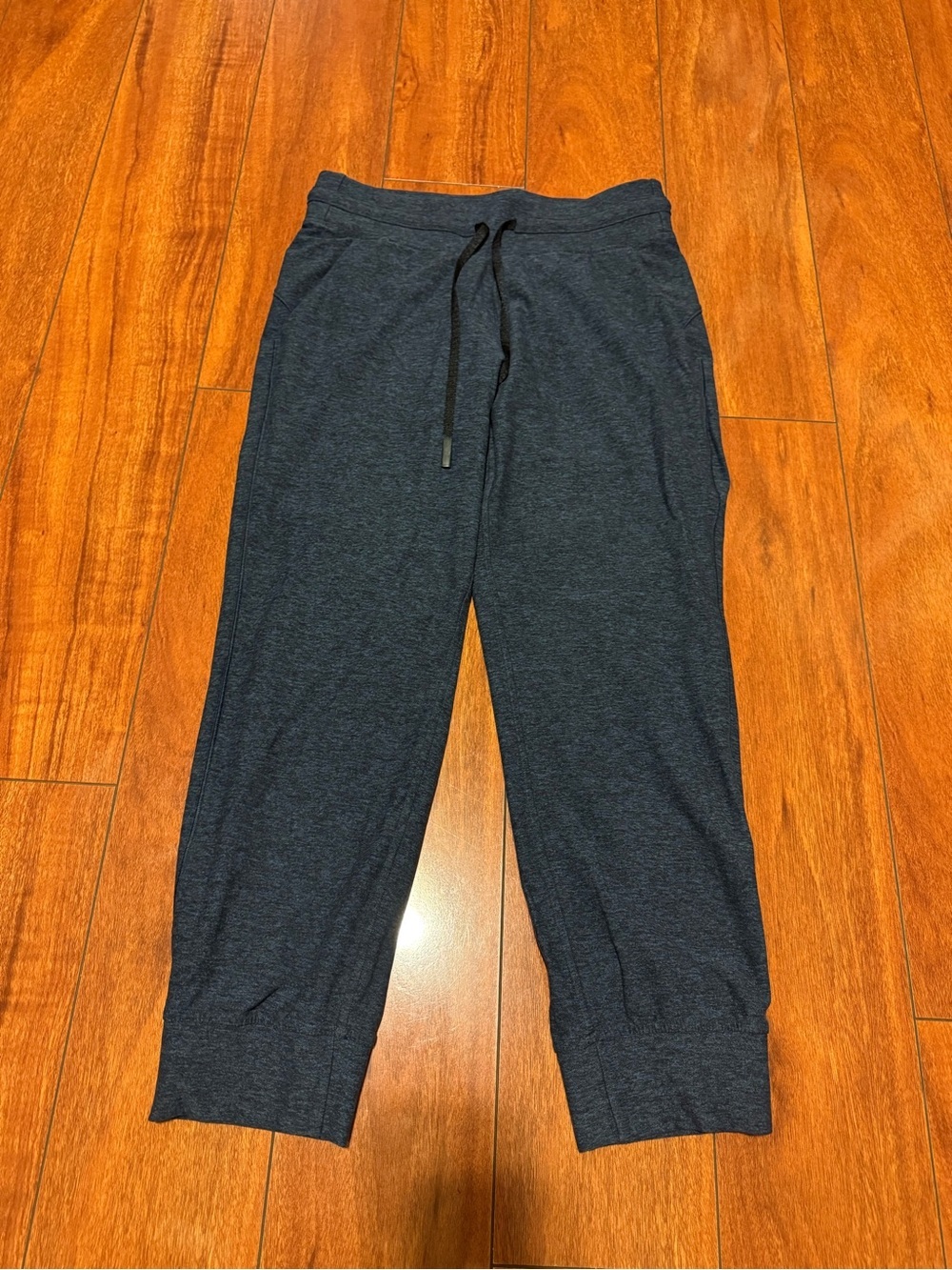 lululemon athletica women’s Navy Heather Joggers